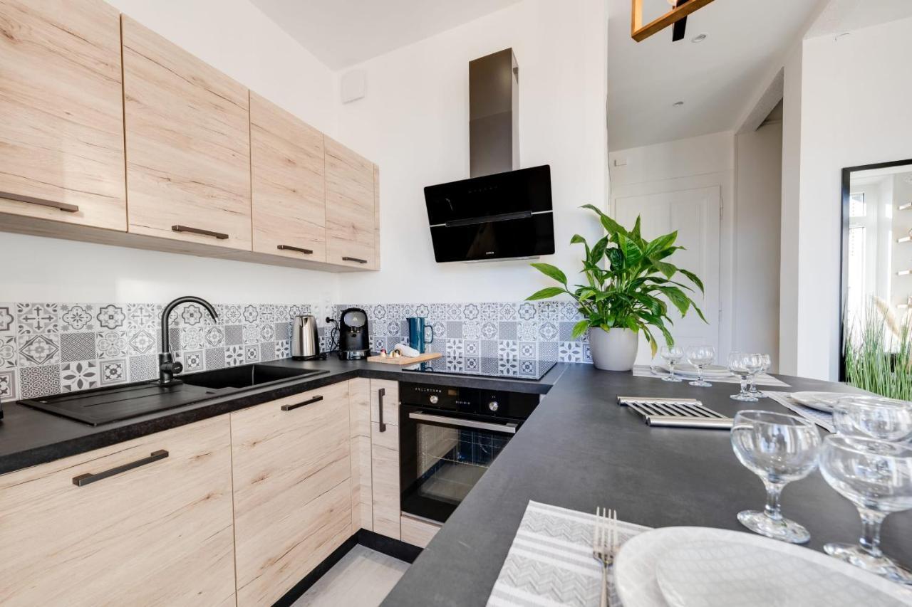 Apartamento Le Balcon Annécien 4 - vue sur les toits pour 2-4 personnes avec Annecy Exterior foto